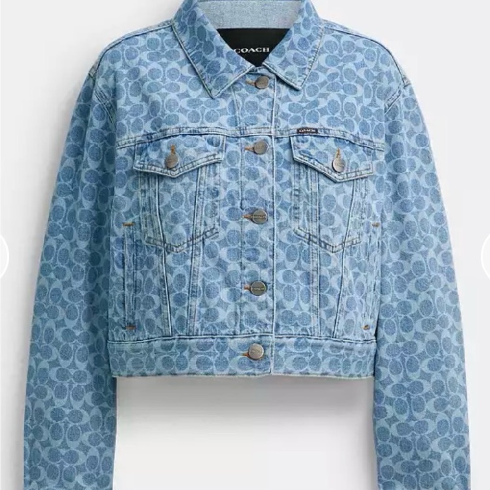 🩵✨COACH✨🩵 Light Blue Signature Denim Jacket - BRAND NEW WITH TAGS‼️